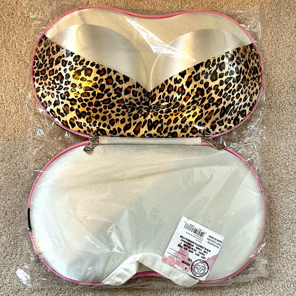 ~First Class Bra Case in Leopard *NIP* Great for travel! MSRP: $45+tax